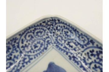 江戸期　古伊万里　染付　富貴長春　約21.5cm　7.1寸　牡丹蛸唐草文　細やかで力強く描かれた文様が魅力的な長皿(七寸一分、和食器、和皿)(R-077134)