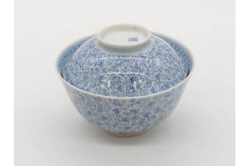 江戸期　古伊万里　微塵唐草文染付　松竹梅　約12cm　3.8寸　繊細な絵付けが見事な蓋付き茶碗3客セット(和食器、三寸八分)(R-077135)