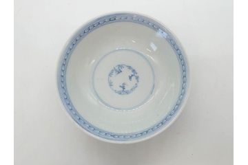 江戸期　古伊万里　微塵唐草文染付　松竹梅　約12cm　3.8寸　繊細な絵付けが見事な蓋付き茶碗3客セット(和食器、三寸八分)(R-077135)