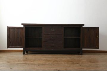 中古　美品　海外輸入家具　木の風合いが味わい深い総無垢材製のカウンターテーブル(サイドキャビネット、サイドボード、収納棚、戸棚、リビングボード、店舗什器)(R-077148)
