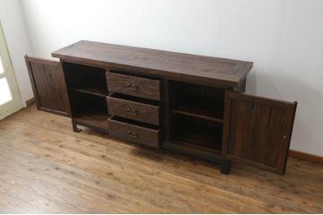 中古　美品　海外輸入家具　木の風合いが味わい深い総無垢材製のカウンターテーブル(サイドキャビネット、サイドボード、収納棚、戸棚、リビングボード、店舗什器)(R-077148)
