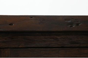中古　美品　海外輸入家具　木の風合いが味わい深い総無垢材製のカウンターテーブル(サイドキャビネット、サイドボード、収納棚、戸棚、リビングボード、店舗什器)(R-077148)