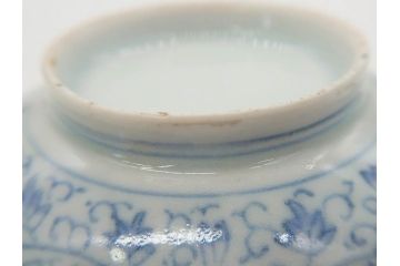 江戸期　古伊万里　微塵唐草文染付　松竹梅　約12cm　3.8寸　繊細な絵付けが見事な蓋付き茶碗3客セット(和食器、三寸八分)(R-077160)