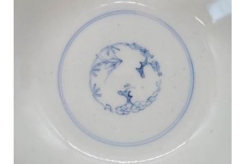 江戸期　古伊万里　微塵唐草文染付　松竹梅　約12cm　3.8寸　繊細な絵付けが見事な蓋付き茶碗3客セット(和食器、三寸八分)(R-077160)