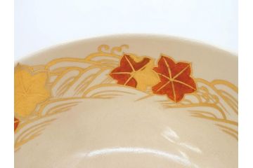 竜谷焼　宮川香雲　鵬雲斉書付　金彩色絵　約13cm　4.3寸　龍田川　紅葉の図が雅やかな茶碗(京焼、龍谷窯、和食器、抹茶碗、茶道具、茶器、共布、共箱付き、四寸三分)(R-077161)