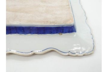 江戸期　古伊万里　上手物　金彩　染付　雷紋菖蒲水草文　約28cm　9.2寸　変形皿(九寸二分、和食器、和皿)(R-077173)