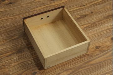 中古　美品　上質な和の空間を演出する水屋箪笥サイドボード(サイドキャビネット、収納棚、戸棚、食器棚、茶箪笥)(R-077184)