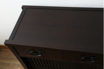 中古　美品　上質な和の空間を演出する水屋箪笥サイドボード(サイドキャビネット、収納棚、戸棚、食器棚、茶箪笥)(R-077184)