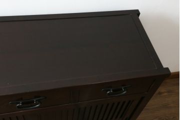中古　美品　上質な和の空間を演出する水屋箪笥サイドボード(サイドキャビネット、収納棚、戸棚、食器棚、茶箪笥)(R-077184)