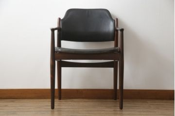 デンマークビンテージ　Arne Vodder(アルネ・ヴォッダー)デザイン　モデル62A　ミッドセンチュリースタイルの空間づくりにぴったりのアームチェア(ヴィンテージ、北欧)(R-077196)
