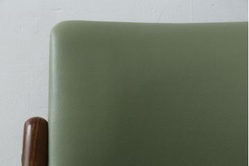 デンマークビンテージ　美品　激レア　希少!!　Finn Haugaard(フィン ホガード)デザイン　Bondo Gravesen A/S(ボンドグラヴェセン)社製　ローズウッド　実用性とデザイン性を兼ね備えたアームチェア(ダイニングチェア、ヴィンテージ、北欧)(R-077197)