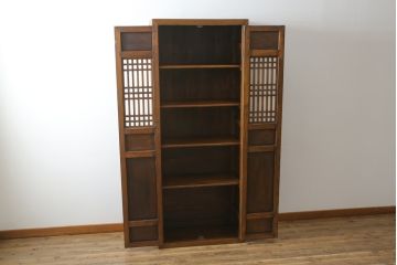 アジアンビンテージ　アンティーク調　オリエンタルな雰囲気が魅力的な李朝キャビネット(李朝タンス、李朝箪笥、李朝家具、収納棚、戸棚、ヴィンテージ)(R-077201)