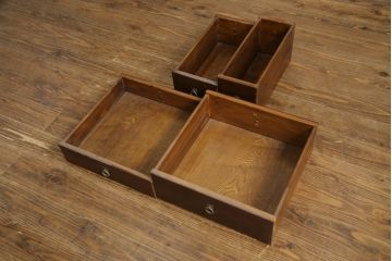 和製ビンテージ　美品　アンティーク調　シンプルなデザインが魅力的な両面使いできる階段箪笥(和箪笥、和タンス、収納箪笥、ヴィンテージ)(R-077205)