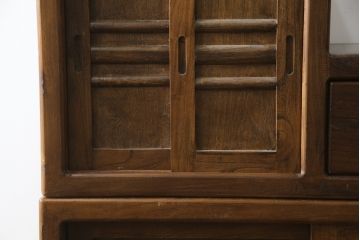 和製ビンテージ　美品　アンティーク調　シンプルなデザインが魅力的な両面使いできる階段箪笥(和箪笥、和タンス、収納箪笥、ヴィンテージ)(R-077205)