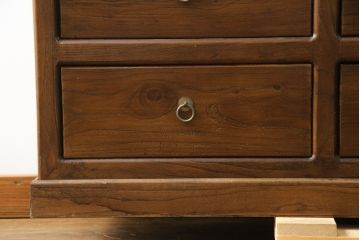 和製ビンテージ　美品　アンティーク調　シンプルなデザインが魅力的な両面使いできる階段箪笥(和箪笥、和タンス、収納箪笥、ヴィンテージ)(R-077205)