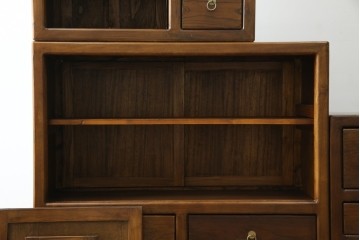 和製ビンテージ　美品　アンティーク調　シンプルなデザインが魅力的な両面使いできる階段箪笥(和箪笥、和タンス、収納箪笥、ヴィンテージ)(R-077205)