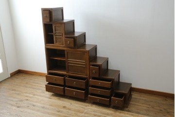 和製ビンテージ　美品　アンティーク調　シンプルなデザインが魅力的な両面使いできる階段箪笥(和箪笥、和タンス、収納箪笥、ヴィンテージ)(R-077205)