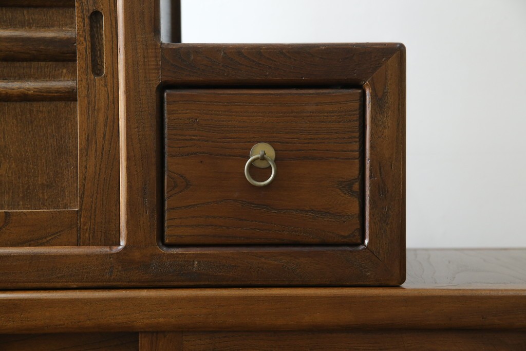 和製ビンテージ　美品　アンティーク調　シンプルなデザインが魅力的な両面使いできる階段箪笥(和箪笥、和タンス、収納箪笥、ヴィンテージ)(R-077205)