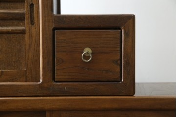 和製ビンテージ　美品　アンティーク調　シンプルなデザインが魅力的な両面使いできる階段箪笥(和箪笥、和タンス、収納箪笥、ヴィンテージ)(R-077205)