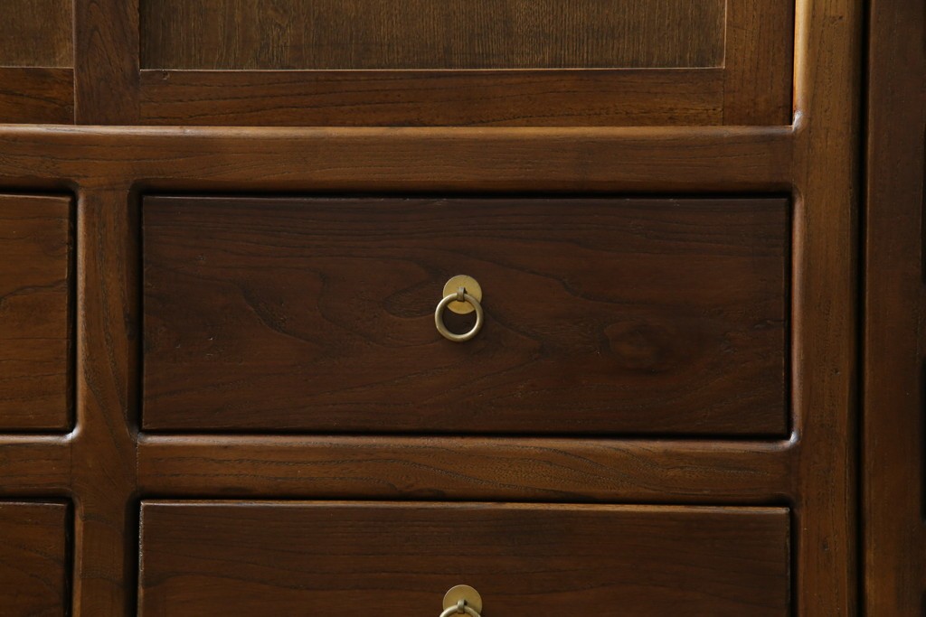 和製ビンテージ　美品　アンティーク調　シンプルなデザインが魅力的な両面使いできる階段箪笥(和箪笥、和タンス、収納箪笥、ヴィンテージ)(R-077205)