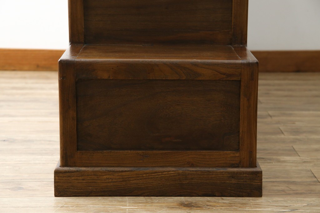 和製ビンテージ　美品　アンティーク調　シンプルなデザインが魅力的な両面使いできる階段箪笥(和箪笥、和タンス、収納箪笥、ヴィンテージ)(R-077205)