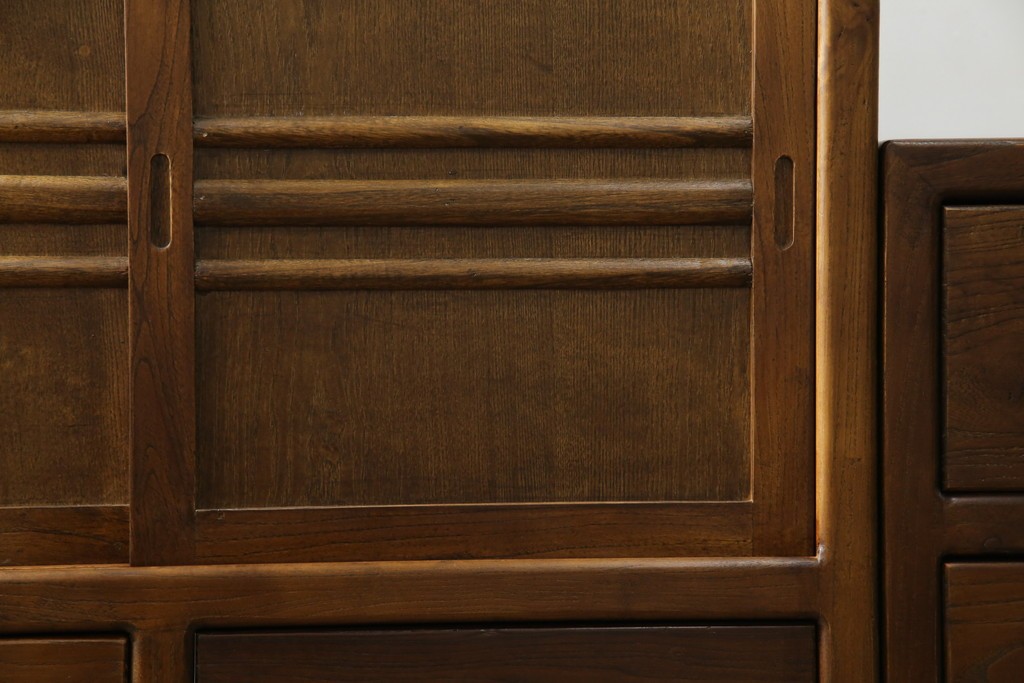 和製ビンテージ　美品　アンティーク調　シンプルなデザインが魅力的な両面使いできる階段箪笥(和箪笥、和タンス、収納箪笥、ヴィンテージ)(R-077205)