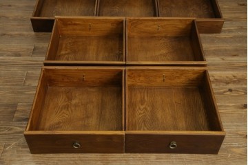 和製ビンテージ　美品　アンティーク調　シンプルなデザインが魅力的な両面使いできる階段箪笥(和箪笥、和タンス、収納箪笥、ヴィンテージ)(R-077205)