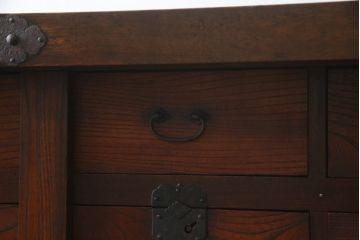 和製アンティーク　重厚な佇まいが魅力の米沢車箪笥(米沢箪笥、和箪笥、時代箪笥、収納箪笥、帳場箪笥)(R-077206)