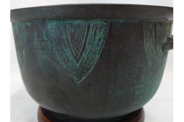 明治期　古銅　雷文　歴史を刻んだ味わいが魅力の古火鉢(手あぶり、手焙、双耳、鉢カバー、銅製、銅器、共箱付き、茶道具)(R-077226)