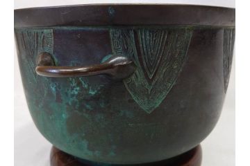明治期　古銅　雷文　歴史を刻んだ味わいが魅力の古火鉢(手あぶり、手焙、双耳、鉢カバー、銅製、銅器、共箱付き、茶道具)(R-077226)