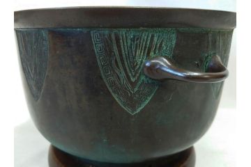 明治期　古銅　雷文　歴史を刻んだ味わいが魅力の古火鉢(手あぶり、手焙、双耳、鉢カバー、銅製、銅器、共箱付き、茶道具)(R-077226)