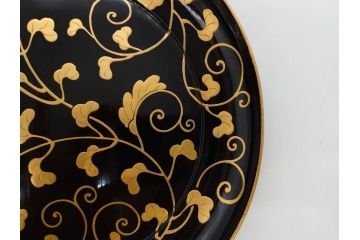 明治〜大正期　輪島塗　沈金蒔絵　蔦図　約18.5cm　6.1寸　気品溢れる木皿8枚セット(木製、漆器、漆芸、金彩、和食器、六寸一分)(R-077228)
