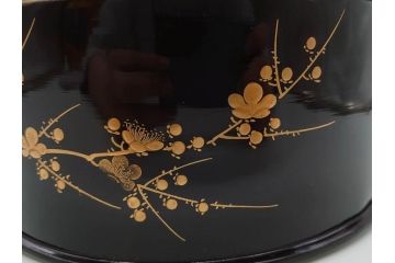 明治〜大正期　輪島塗　沈金蒔絵　木製　菊梅竹菖蒲図　漆塗りの艶やかな風合いが上品なお櫃・湯桶・お盆・しゃもじセット(漆器、漆芸、金彩、和食器)(R-077229)