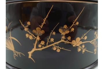 明治〜大正期　輪島塗　沈金蒔絵　木製　菊梅竹菖蒲図　漆塗りの艶やかな風合いが上品なお櫃・湯桶・お盆・しゃもじセット(漆器、漆芸、金彩、和食器)(R-077229)