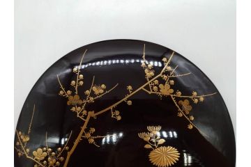 明治〜大正期　輪島塗　沈金蒔絵　木製　菊梅竹菖蒲図　漆塗りの艶やかな風合いが上品なお櫃・湯桶・お盆・しゃもじセット(漆器、漆芸、金彩、和食器)(R-077229)