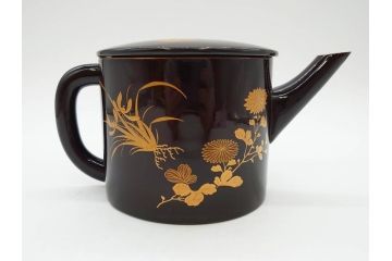 明治〜大正期　輪島塗　沈金蒔絵　木製　菊梅竹菖蒲図　漆塗りの艶やかな風合いが上品なお櫃・湯桶・お盆・しゃもじセット(漆器、漆芸、金彩、和食器)(R-077229)