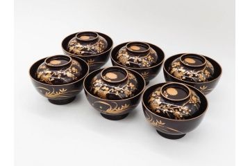 明治〜大正期　輪島塗　沈金蒔絵　木製　菊梅菖蒲図　華やかな図柄が魅力の蓋付お椀6客セット(漆器、漆芸、金彩、和食器)(R-077233)