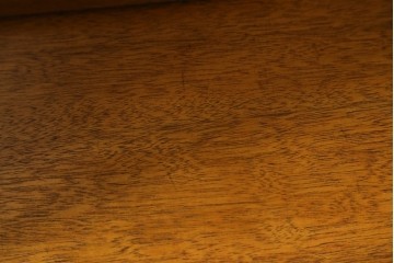 和製アンティーク　大丸　ラワン材　レトロな雰囲気漂う楔(くさび)式本棚　(R-077252)