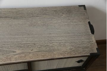 和製ビンテージ　東京桐箪笥　特注!!　高級品　専門店にて再生済み　桐材　桑材　上品な和の雰囲気漂う桐箪笥サイドボード(桐タンス、和箪笥、収納箪笥、衣裳箪笥、サイドチェスト、引き出し、ヴィンテージ)(R-077256)