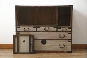 和製ビンテージ　東京桐箪笥　特注!!　高級品　専門店にて再生済み　桐材　桑材　上品な和の雰囲気漂う桐箪笥サイドボード(桐タンス、和箪笥、収納箪笥、衣裳箪笥、サイドチェスト、引き出し、ヴィンテージ)(R-077258)