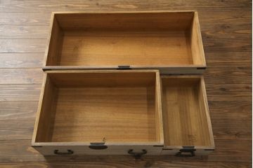 和製ビンテージ　東京桐箪笥　特注!!　高級品　専門店にて再生済み　桐材　桑材　上品な和の雰囲気漂う桐箪笥サイドチェスト(桐タンス、和箪笥、収納箪笥、衣裳箪笥、引き出し、ヴィンテージ)(R-077259)