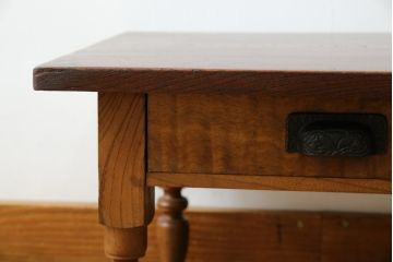 和製アンティーク　趣のある佇まいが目を惹く挽物脚の小さなローテーブル(文机、座卓、花台、飾り台)(R-077272)