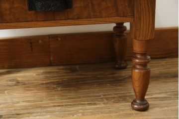 和製アンティーク　趣のある佇まいが目を惹く挽物脚の小さなローテーブル(文机、座卓、花台、飾り台)(R-077272)
