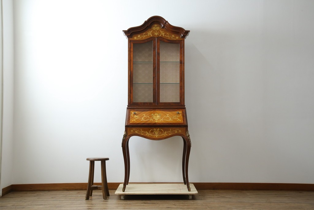 イギリスビンテージ　美しいシルエットの象嵌入りビューローブックケース　(R-077274)