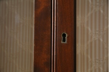 イギリスビンテージ　美しいシルエットの象嵌入りビューローブックケース　(R-077274)