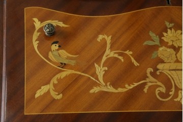 イギリスビンテージ　美しいシルエットの象嵌入りビューローブックケース　(R-077274)