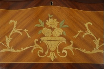 イギリスビンテージ　美しいシルエットの象嵌入りビューローブックケース　(R-077274)