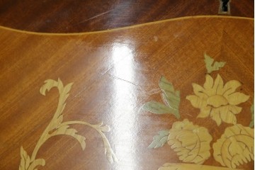 イギリスビンテージ　美しいシルエットの象嵌入りビューローブックケース　(R-077274)