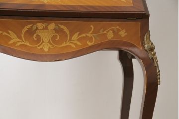 イギリスビンテージ　美しいシルエットの象嵌入りビューローブックケース(本箱、キャビネット、収納棚、戸棚、飾り棚、ワークデスク、在宅用、在宅ワーク用、英国、ヴィンテージ)(R-077274)
