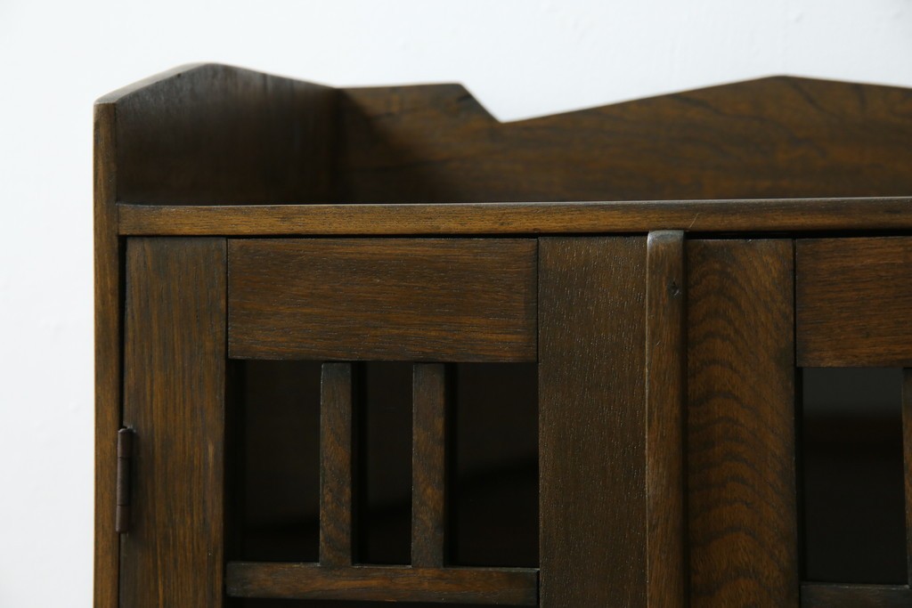 和製アンティーク　古い栓材の小さな本箱　(R-077275)